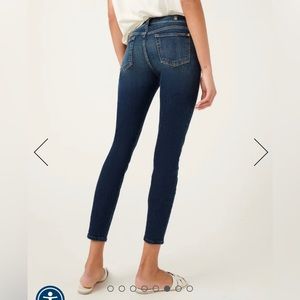 7 for all mankind the ankle skinny size 32 Jeans NWT in perfect condition.